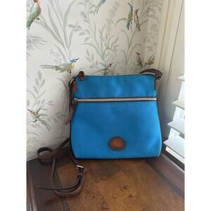 Dooney & Bourke Nylon Crossbody Bag Purse Turquoise Leather Strap Zip Closure